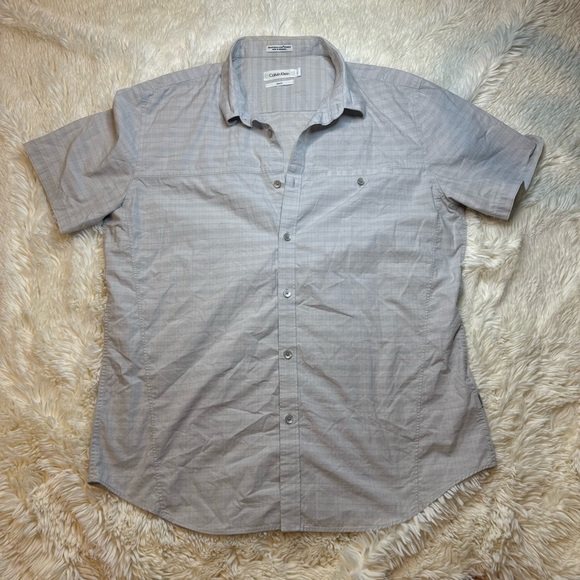 Calvin Klein Men's Light Gray short sleeve Button Down Shirt large slim fit - Picture 1 of 9